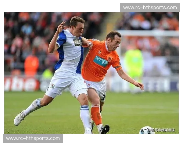 跨越太平洋的绿茵对决：堪萨斯城与曼彻斯特的足球情缘